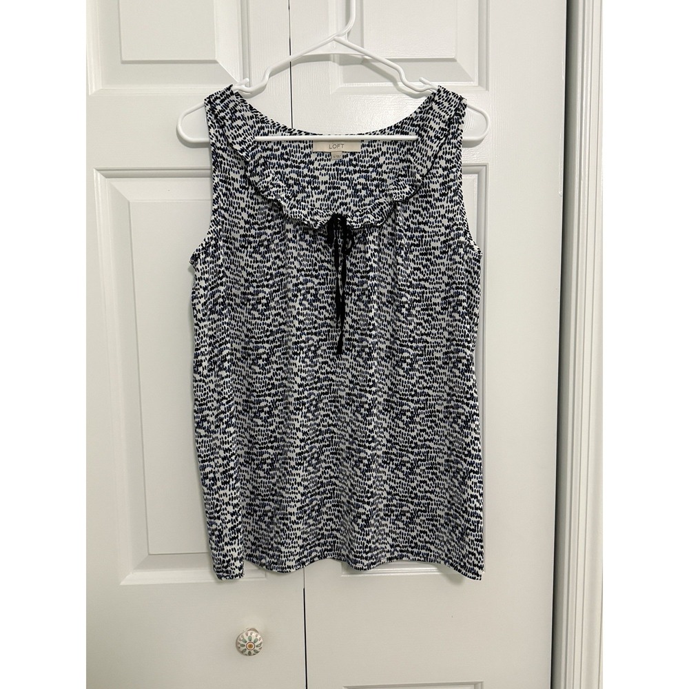 Ann Taylor LOFT Women's Sz Small V-Neck Tie Sleeveless Blouse Blue Black Dots